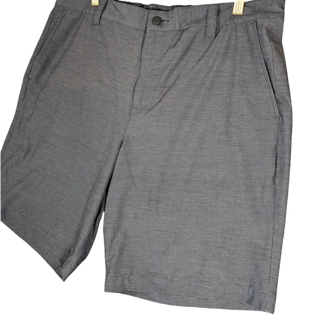 Banana Republic Mens Shorts 38 Grey Micro Stripe Elastic Back Flat Front Golf